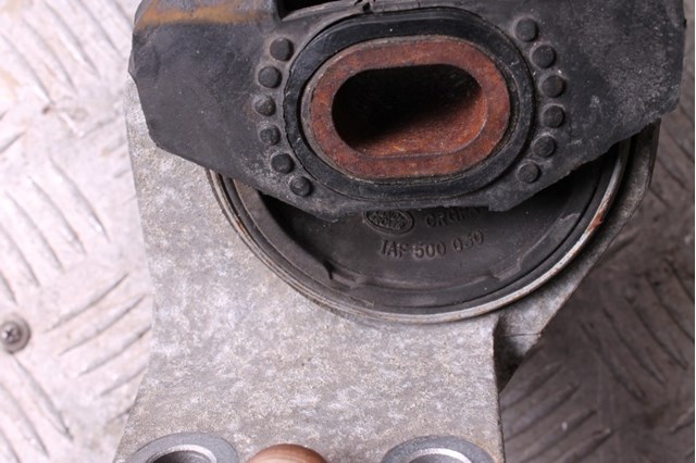 Подушка коробки передач IAF500030 LAND ROVER
