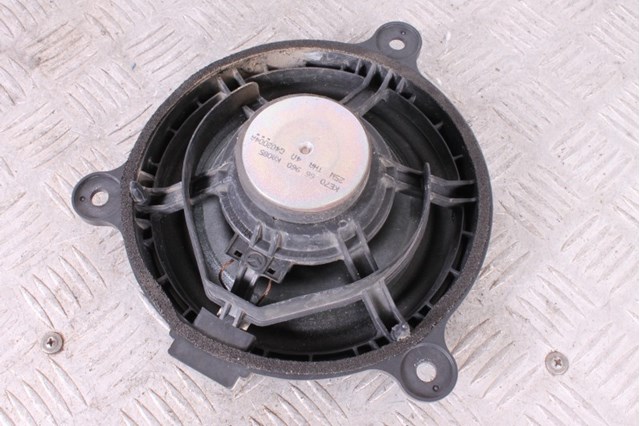 Динамік задній KE7066960 MAZDA