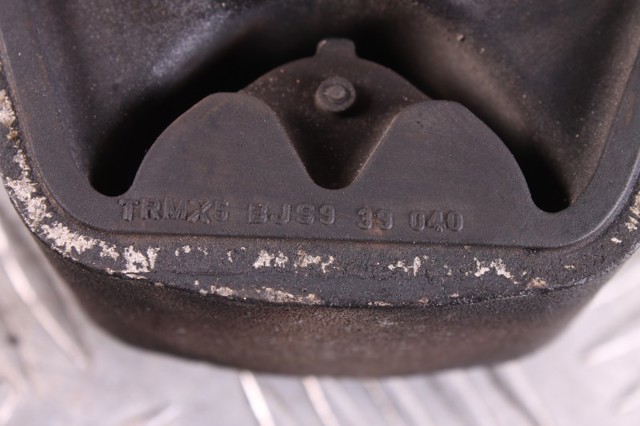 Подушка (опора) двигуна, задня KF5939040A MAZDA