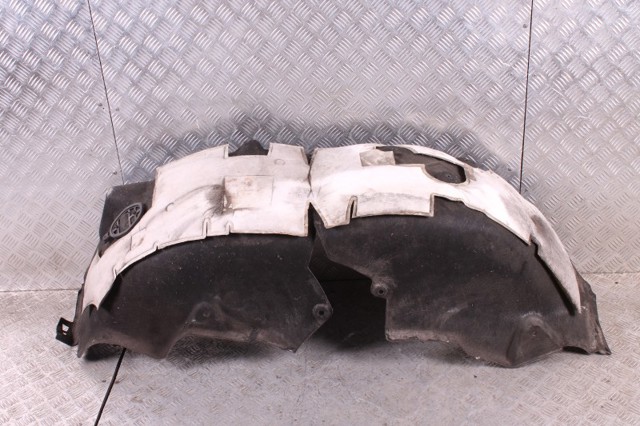 Підкрилок задній лівий LR033054 LAND ROVER