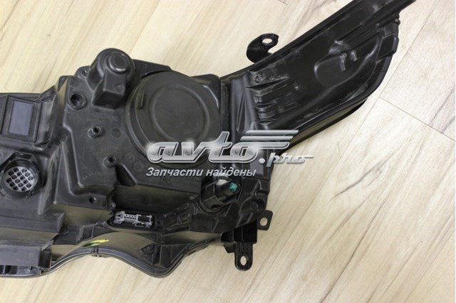 Права блок фара LR040673 LAND ROVER