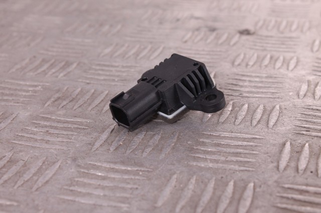 Датчик подушки безпеки LR043878 LAND ROVER