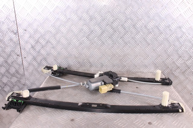 Механізм склопідйомника двері задньої, лівої LR098183 LAND ROVER