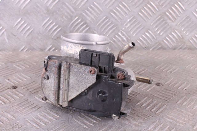 Заслінка повітряна MN135985 MITSUBISHI