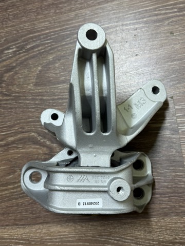 Права подушка двигуна 112106RC0B NISSAN