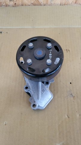 Помпа охолодження 251002J000 HYUNDAI