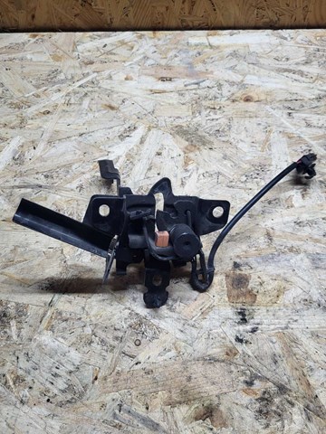 Замок кришки капота 57310SJ031 SUBARU