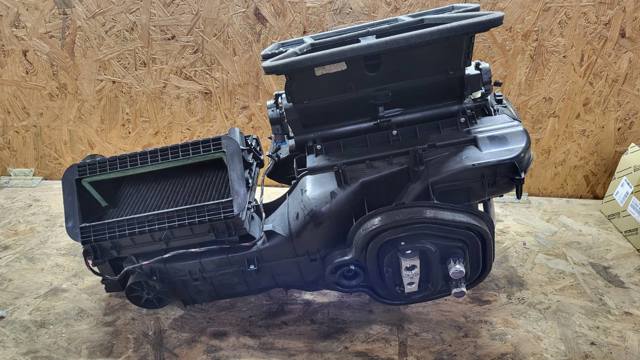 Корпус печі в зборі 5Q1820007D VAG