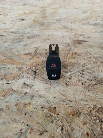 Аварійна кнопка 61319231786 BMW