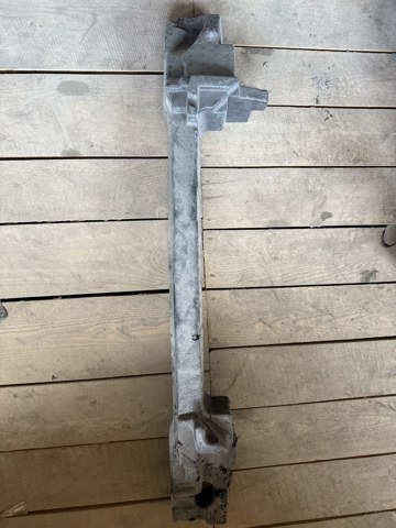 Абсорбер бампера переднього 620906FL0A NISSAN