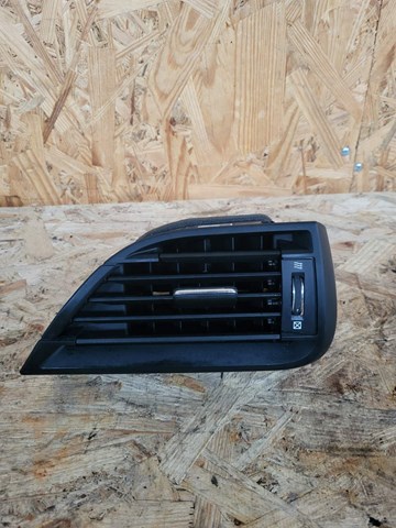 Решітка повітроводу права 66110AN10A SUBARU