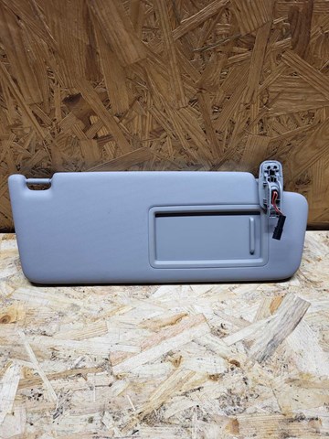 Козирок сонцезахисний 8W0857552 VAG