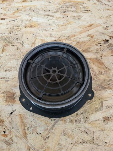 Динамік задньої двері 8W5035411 VAG