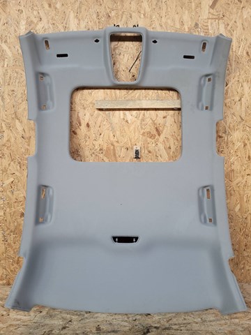 Оббивка кузова 8W5867505JRL9 VAG
