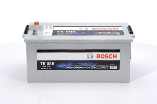 Автомобільна батарея 0092TE0888 BOSCH