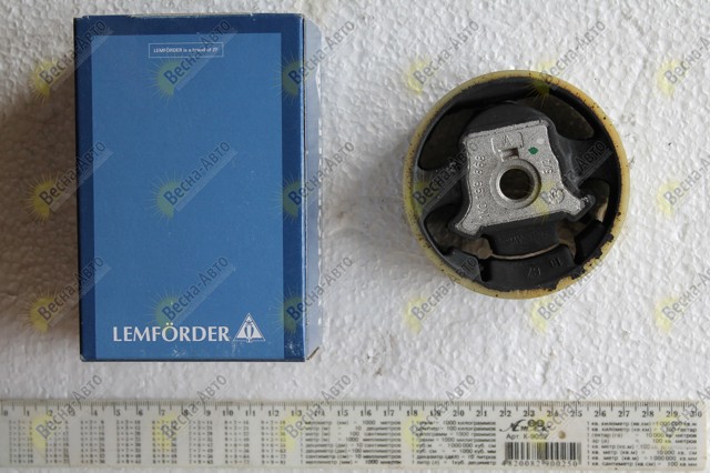 Сайлентблок переднього підрамника 3315001 LEMFORDER