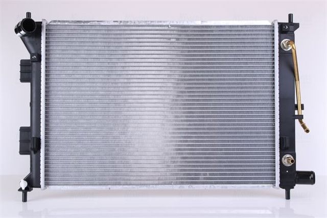 Радіатор системи охолодження двигуна 675014 NISSENS