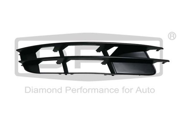 Решітка переднього бампера, права 88071823402 DIAMOND