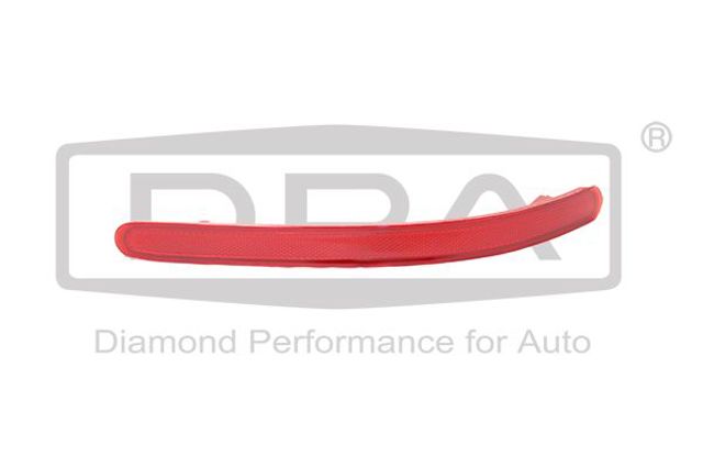 Правий катафот заднього бампера 89450699302 DIAMOND
