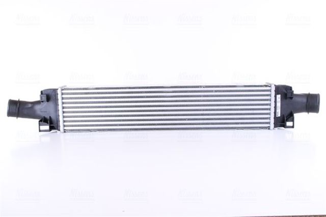 Радіатор інтеркулера 961466 NISSENS