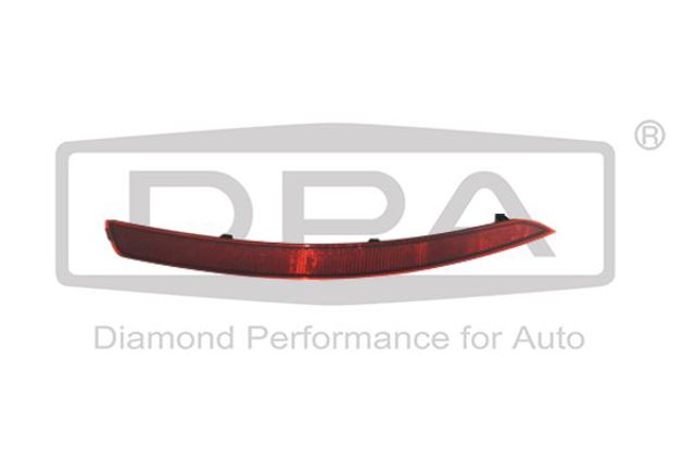 Відбивач бампера заднього правий 99451819302 DIAMOND