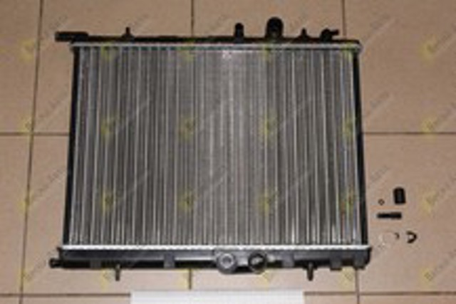Радіатор системи охолодження D7P008TT