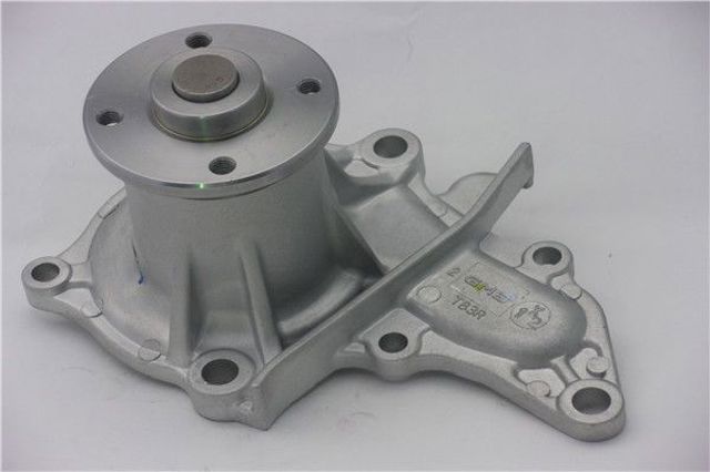 Водяний насос охолодження, з корпусом GWT83A GMB