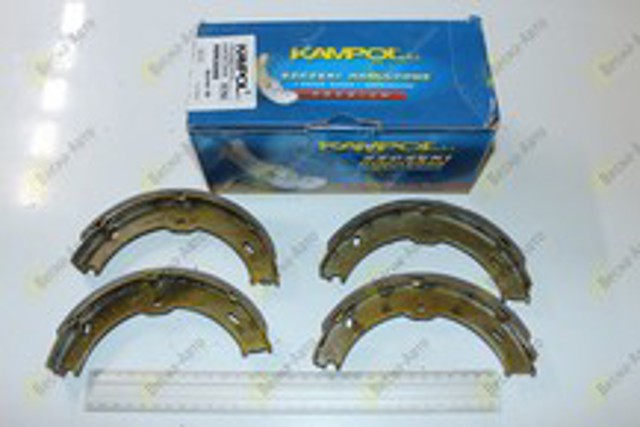 Колодки стоянкового гальма K752 KAMPOL