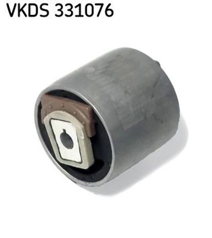 Сайлентблок переднього важеля VKDS331076 SKF