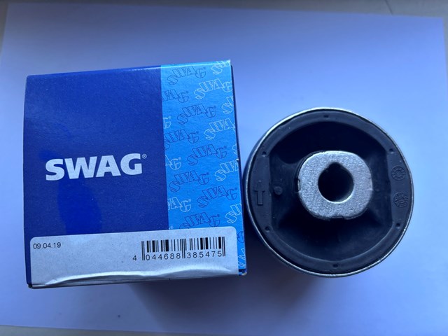 Сайлентблок нижній передньої підвіски 30938547 SWAG