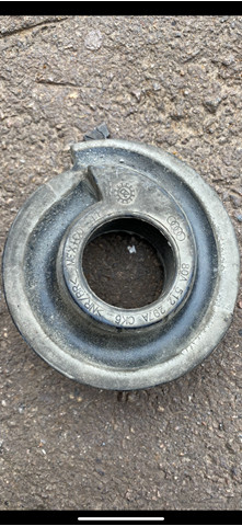 Опора амортизатора заднього 80A512297A VAG