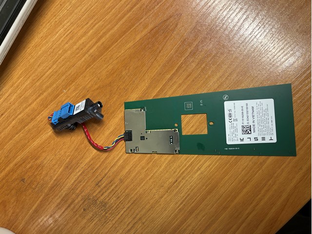 Обшивка стійки кузова внутрішня, середня права 151625800E TESLA