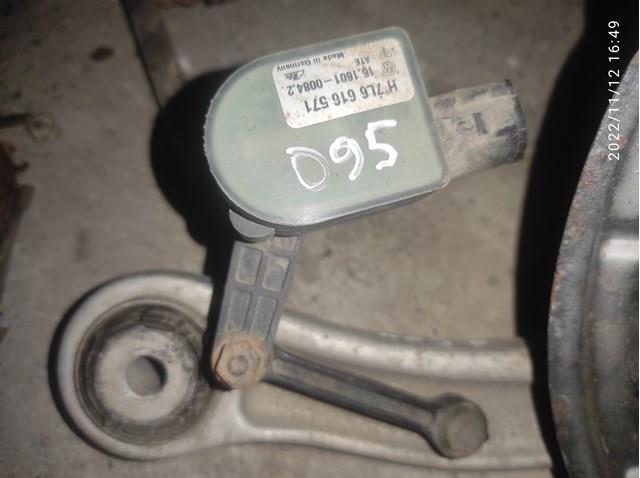 Датчик рівня положення кузова, задній 7L6616571 VAG
