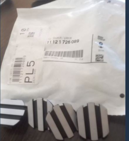 Заглушка клапанної кришки 11121726089 BMW