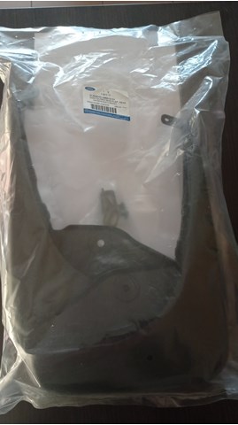 Бризговики з кріпленням 1521017 FORD