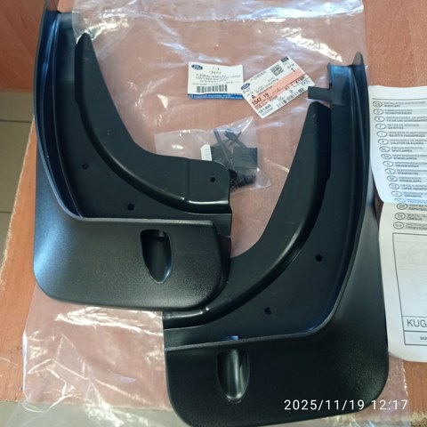 Бризковики передніх коліс 1542519 FORD