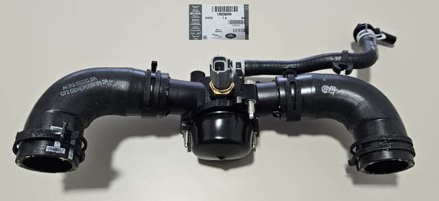 Заливна горловина системи охолодження LR036058 LAND ROVER