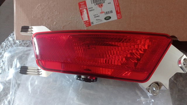 Фара протитуманна задня, ліва LR088532 LAND ROVER