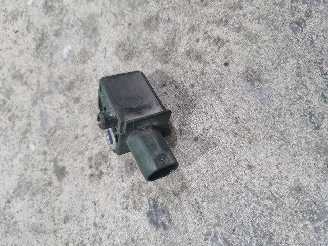 Датчик подушки безпеки A1729056000 MERCEDES