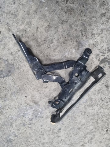 Петля капота, права A2048800828 MERCEDES