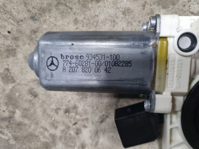 Моторчик склопідйомника двері задніх, правих A2078200642 MERCEDES