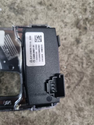 Блок кнопок центральної консолі A2128207310 MERCEDES