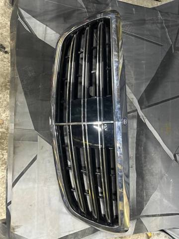 Облицювання радіатора A2228800083 MERCEDES
