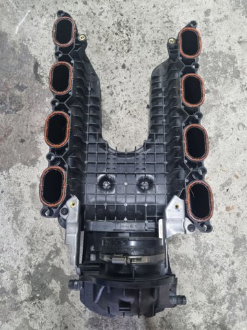 Колектор впускний A2780980807 MERCEDES