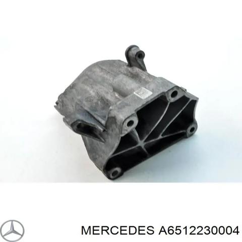 Кронштейн подушки (опори) двигуна, лівої A6512230004 MERCEDES