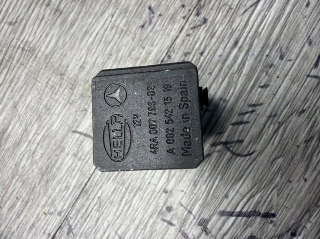 Реле управління 0025421519 MERCEDES