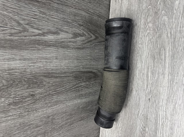 Повітроприймач 1020941687 MERCEDES