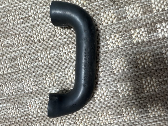 Шланг для видалення повітря Mercedes E