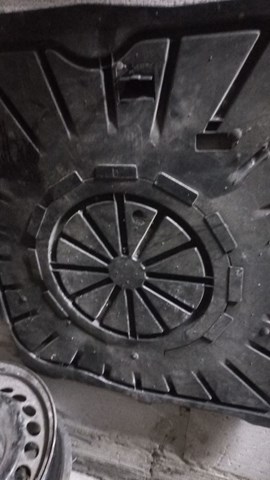 Облицювання багажного відсіку нижнє 1246934533 MERCEDES