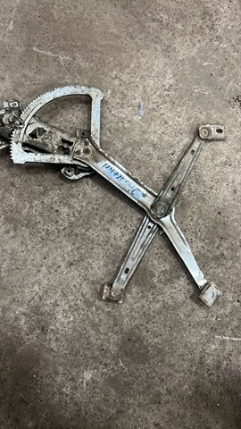 Механізм склопідіймача дверей передніх, правих 1247200446 MERCEDES